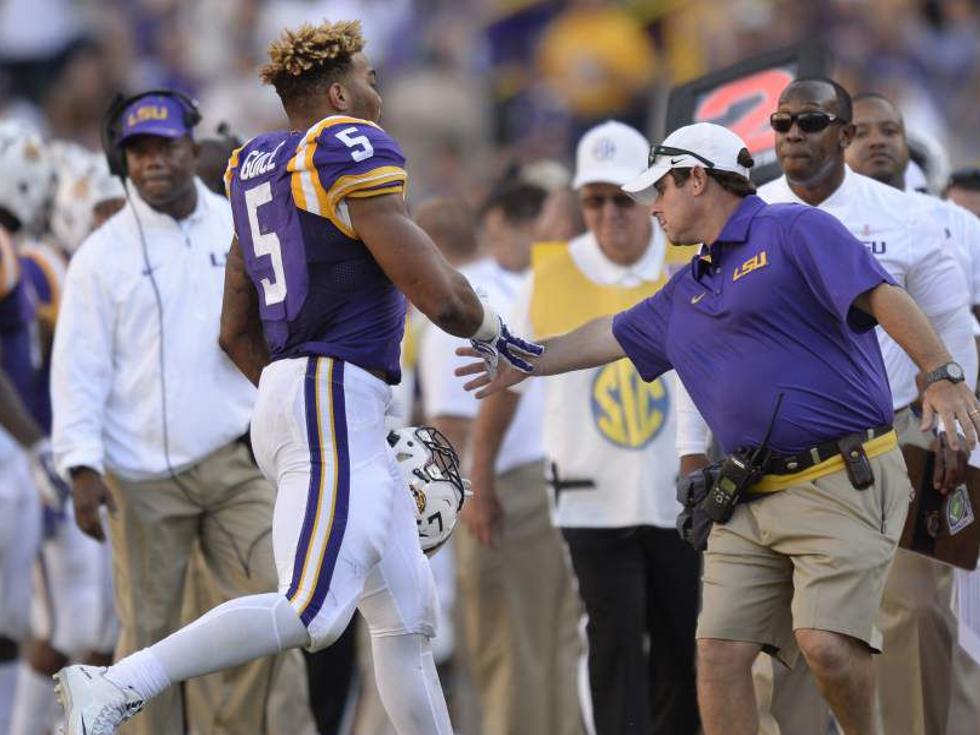 Forever LSU: Leonard Fournette seen wearing LSU shoulder pads