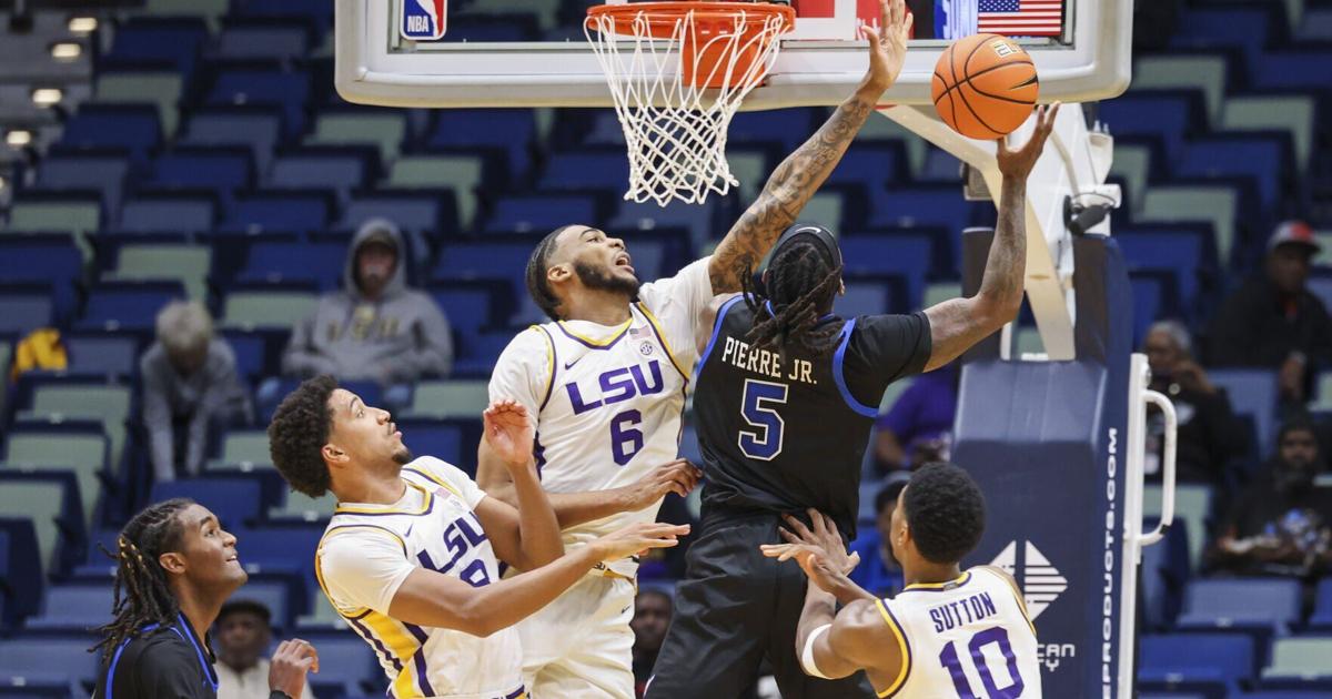Can LSU basketball beat South Carolina potentially without Dedan Thomas?