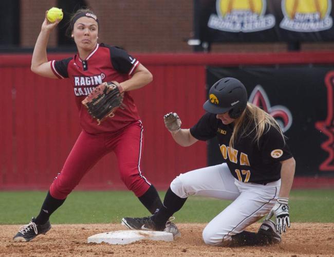 Cajuns softball team wins tournament opener UL Ragin' Cajuns