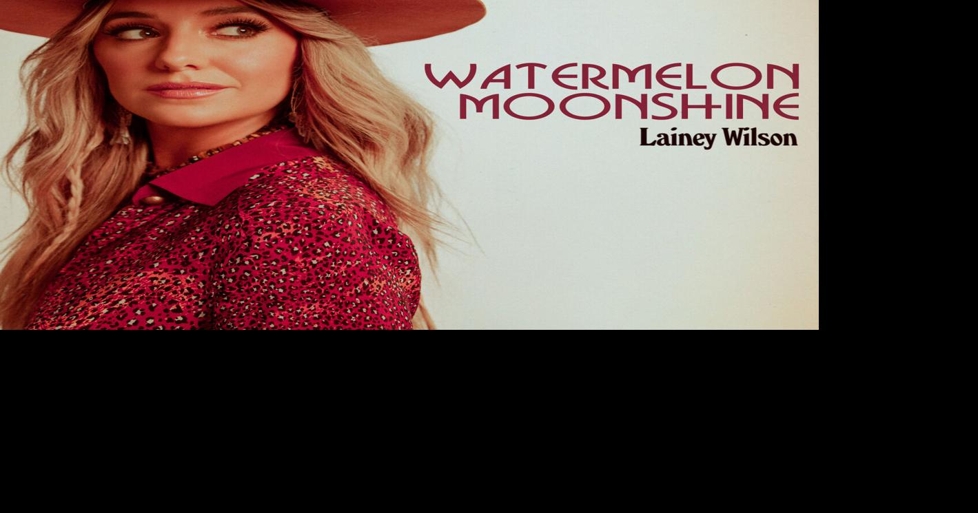 Lainey Wilson - Watermelon Moonshine (Official Music Video) 