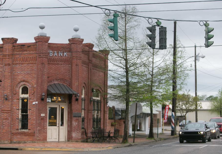 In Ville Platte and other small Louisiana towns, broadband