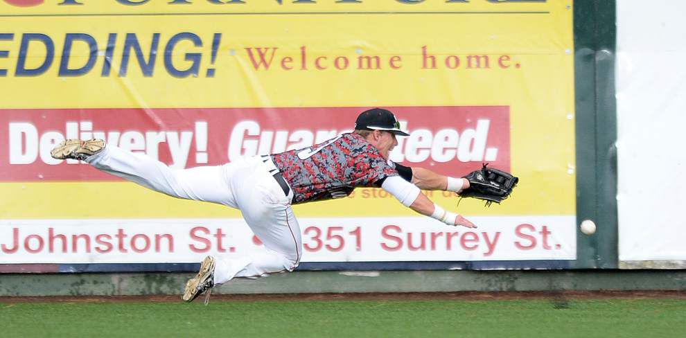 Rebels Down Cajuns 5-2 To Even Super Regional Series - Ole Miss