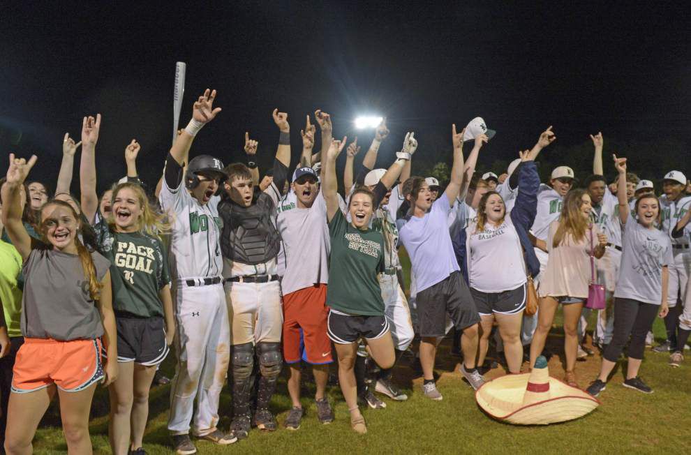Redemptorist finishes 6-2A unbeaten and wins final regular-season home game _lowres