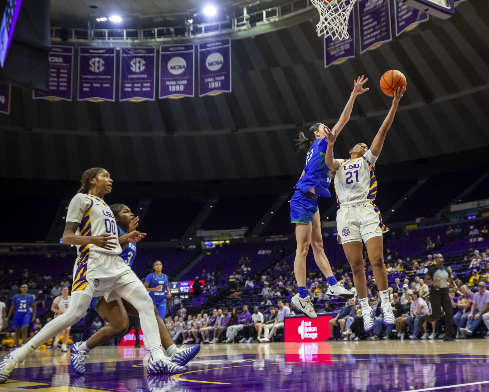 NO.lsuwomen.102326_3224 MJ.JPG