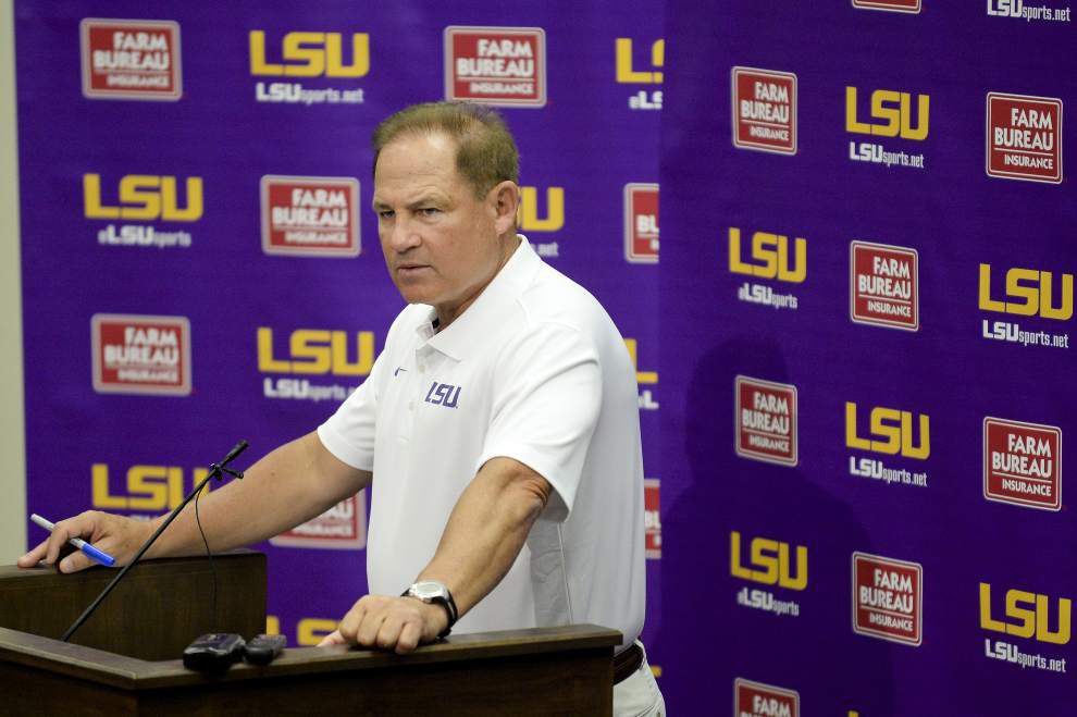LSU coach Les Miles takes the ice bucket challenge _lowres