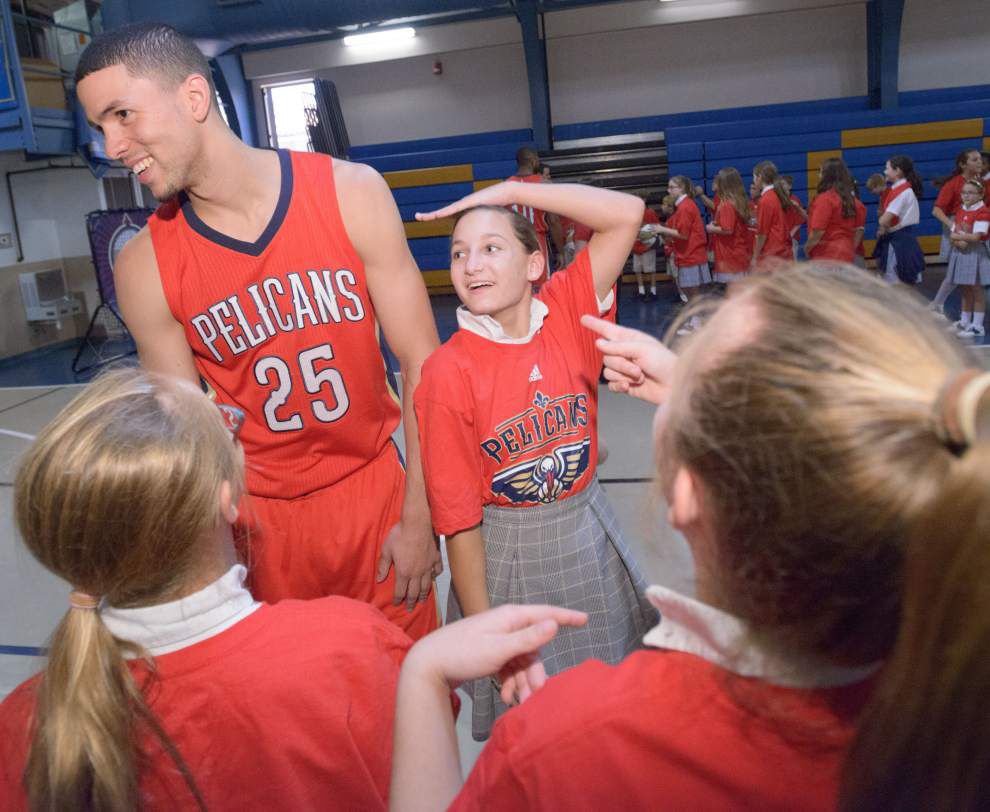 Video: Pelicans' Austin Rivers says he doesn't want to have to watch the playoffs on TV after this season _lowres