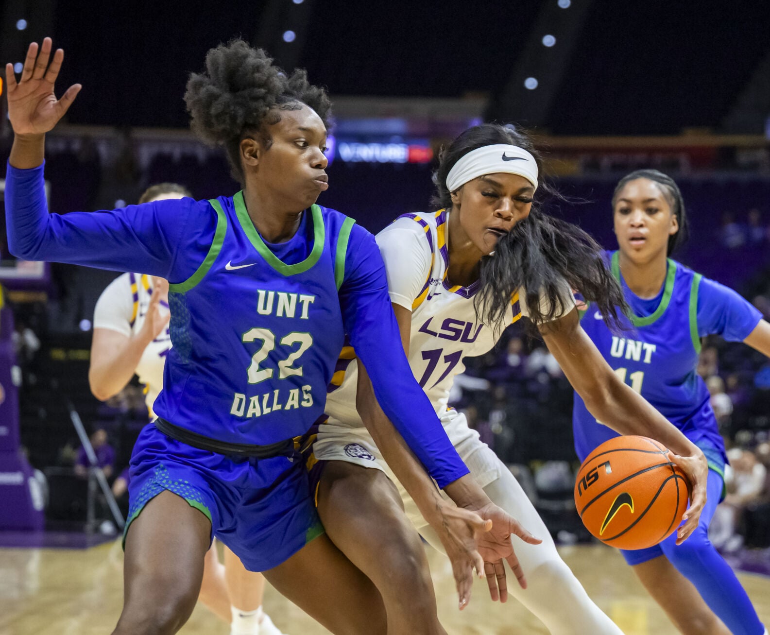 NO.lsuwomen.102326_4495 MJ.JPG