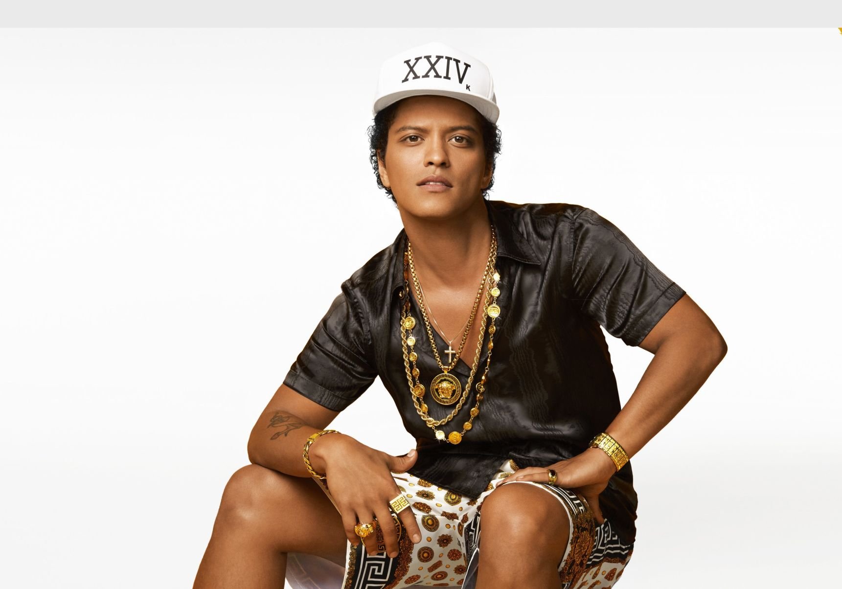 Bruno Mars believes clothes make the album | Music | theadvocate