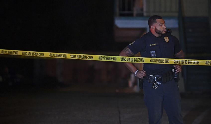 Two killed in double shooting at apartment complex on Tigerland Avenue ...
