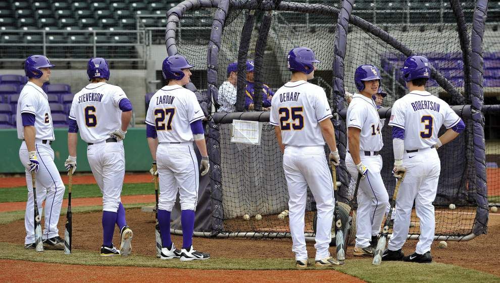 A look at LSU's season-opening non-conference baseball games _lowres
