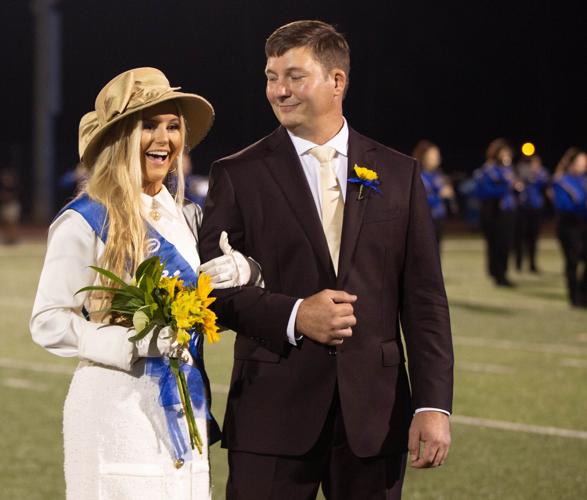 Laney Prescott, Colby Faust crowned Live Oak royalty