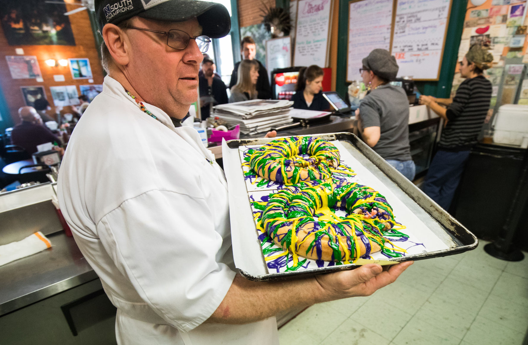Early to rise: How two local bakeries handle the king cake frenzy