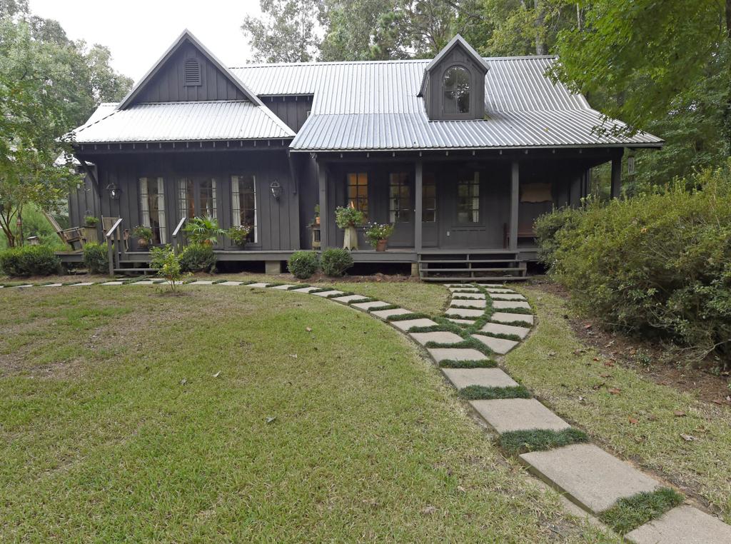 Marsha Lindsey Finds Solace Own Personal Spa In This