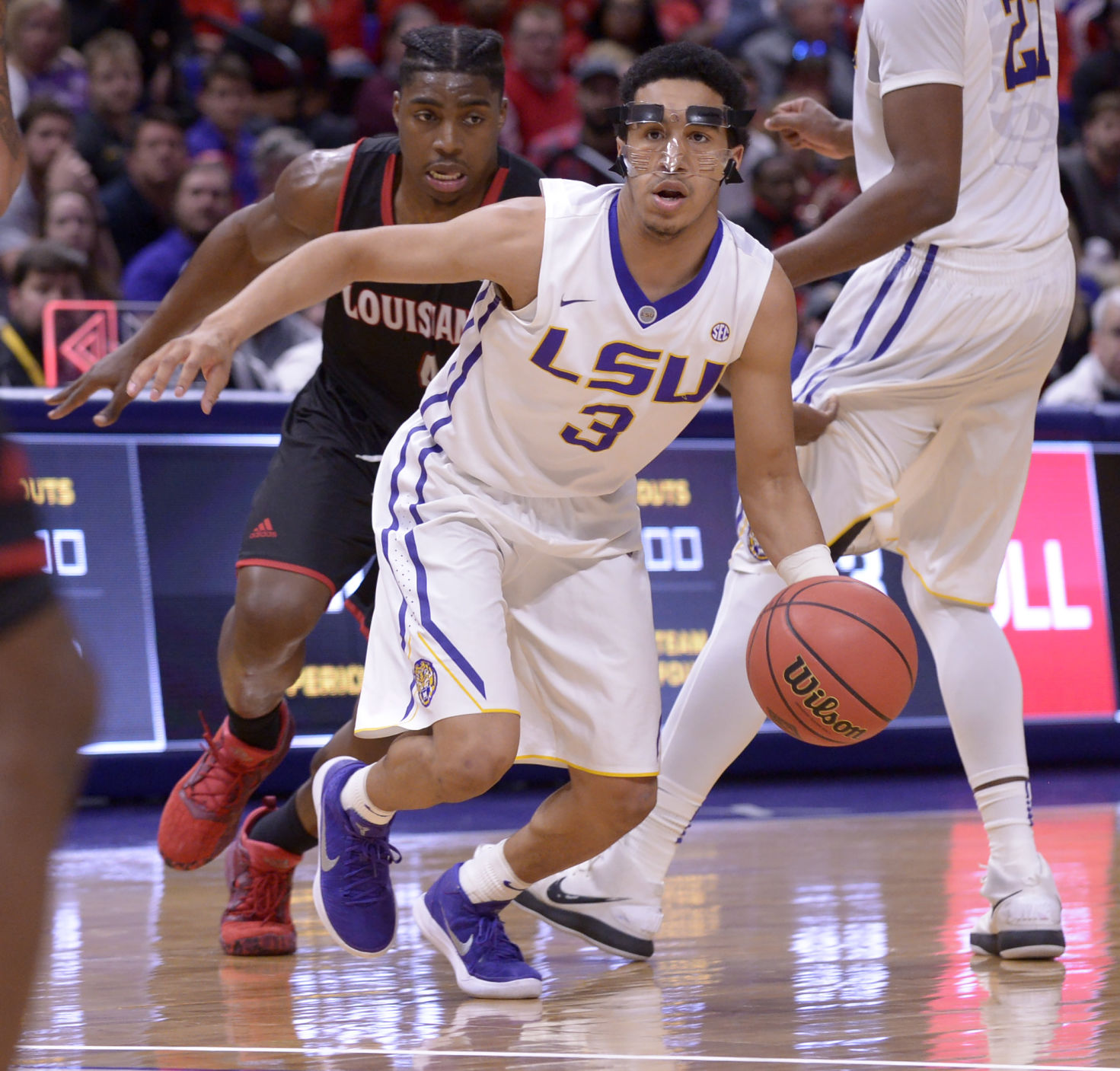 lsu basketball shoes