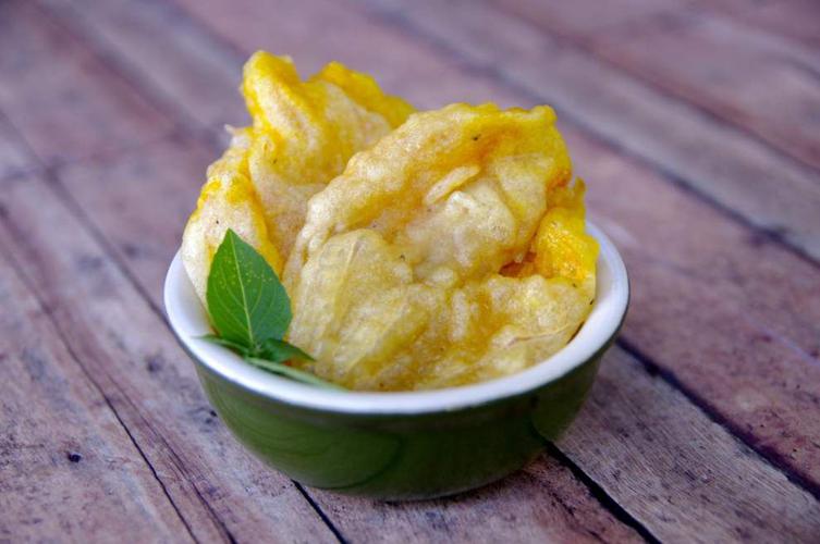 Fried Squash Blossoms Entertainment/Life