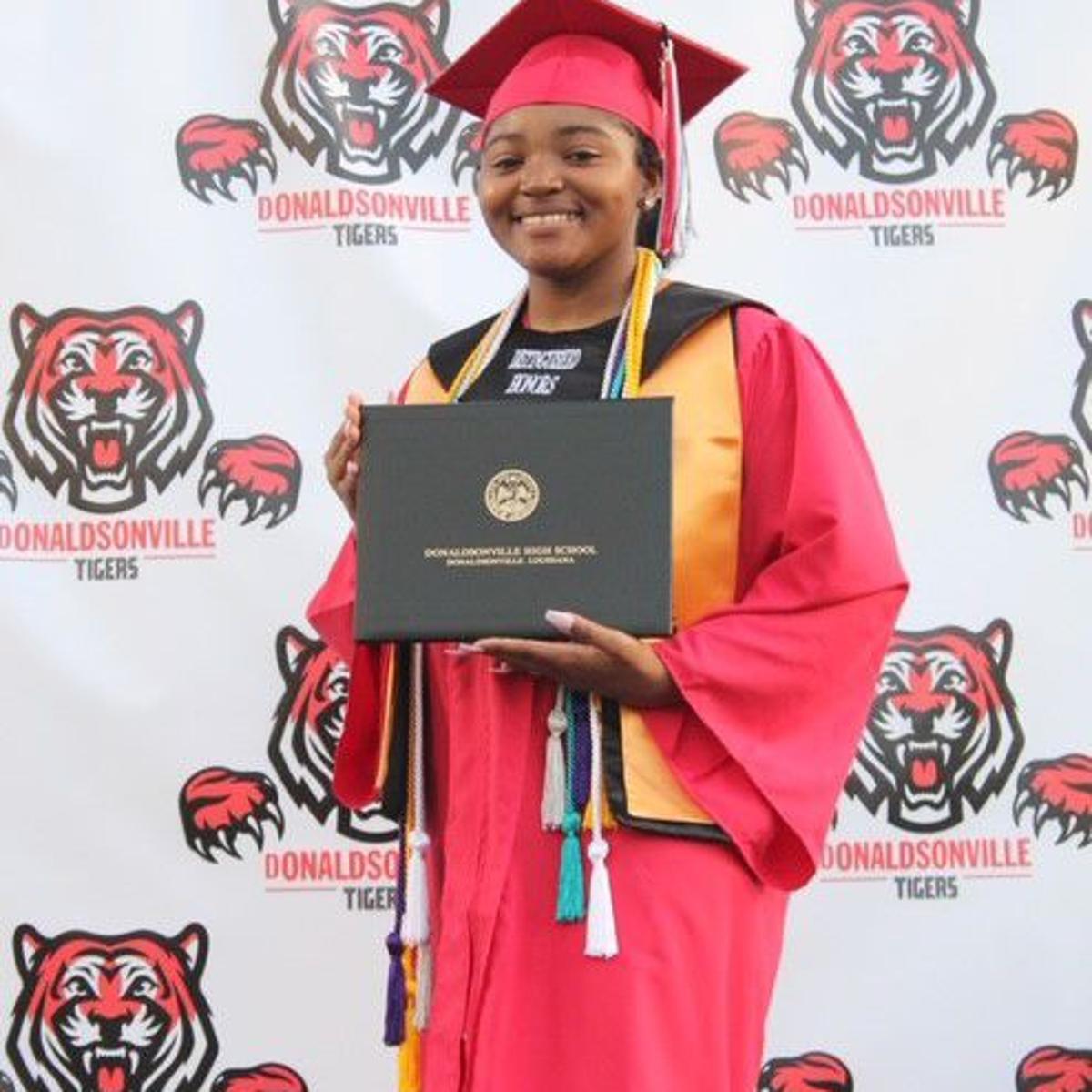 Donaldsonville High School Class Of 2020 Ascension Theadvocate Com Donaldsonville High Class Of 2022 Graduation