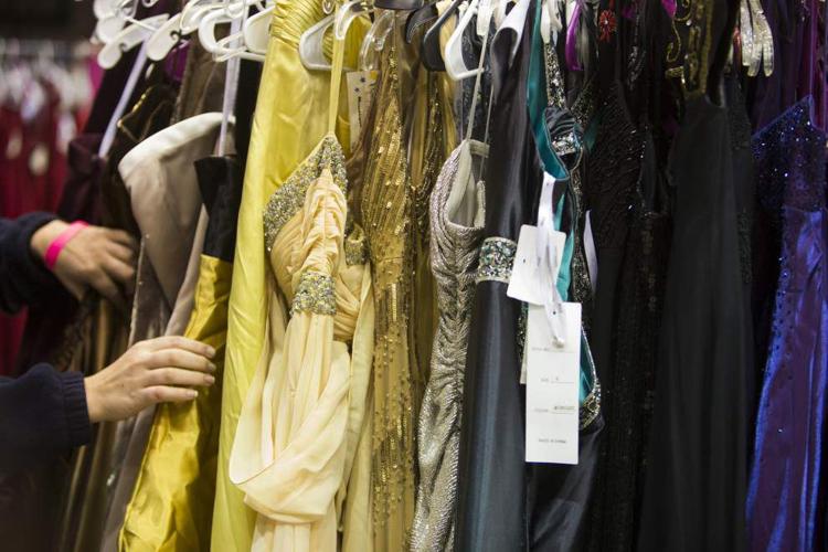 Cinderella Project' in Lafayette draws hundreds in search of perfect prom  dress | News | theadvocate.com