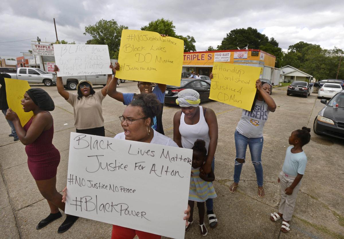 OfficerShootingProtest.070616 244.jpg