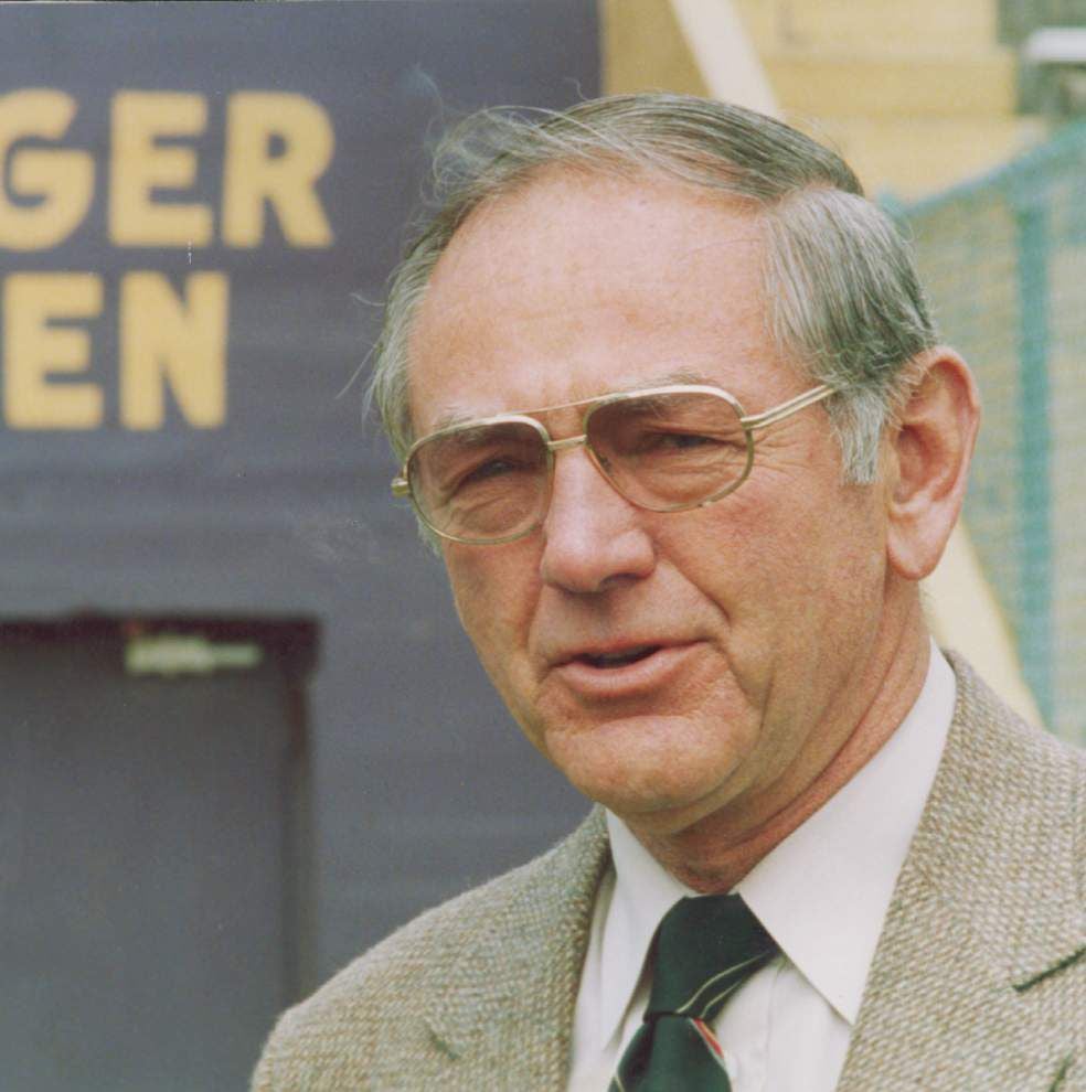 Bill Arnsparger, who helped lead the LSU football revival of the mid