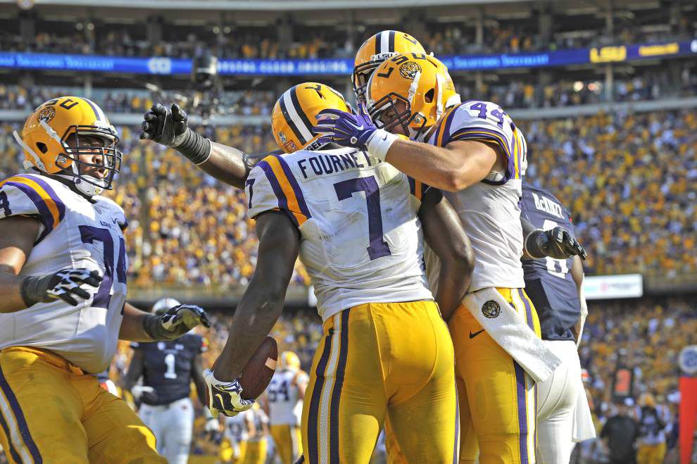 Photos: LSU running back Leonard Fournette runs for the Heisman Trophy _lowres