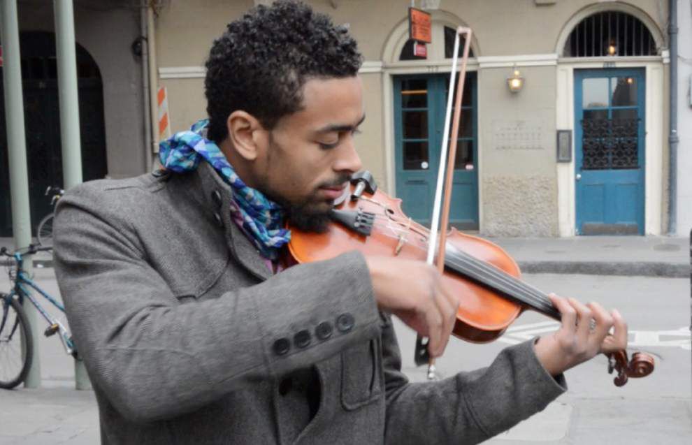 Street Performer Series: Violinist Wael Elhalaby _lowres