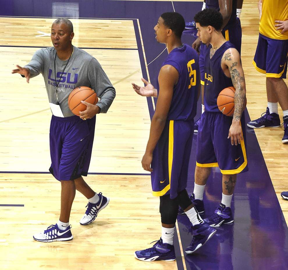 Notebook: LSU begins trek to basketball season _lowres