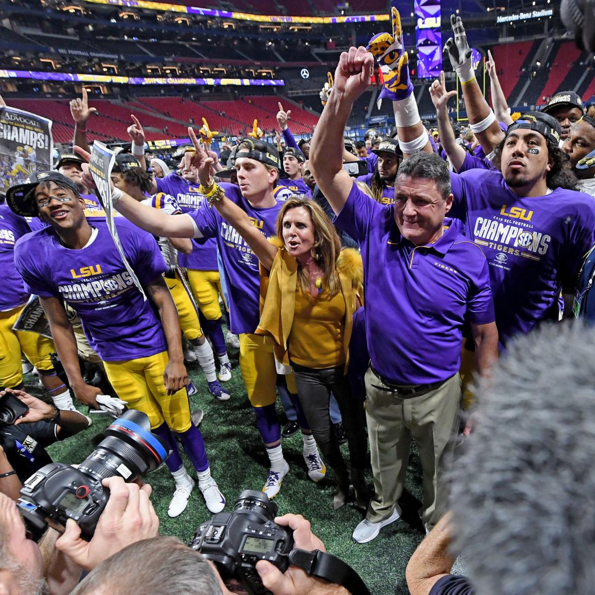 Lsu Coaching Staff Earns 380 000 Total In Bonus Checks For Sec