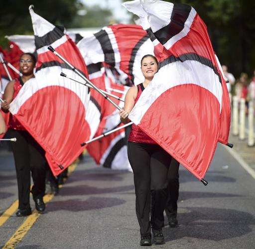 Photos ULL Parade rolls through campus Festivals