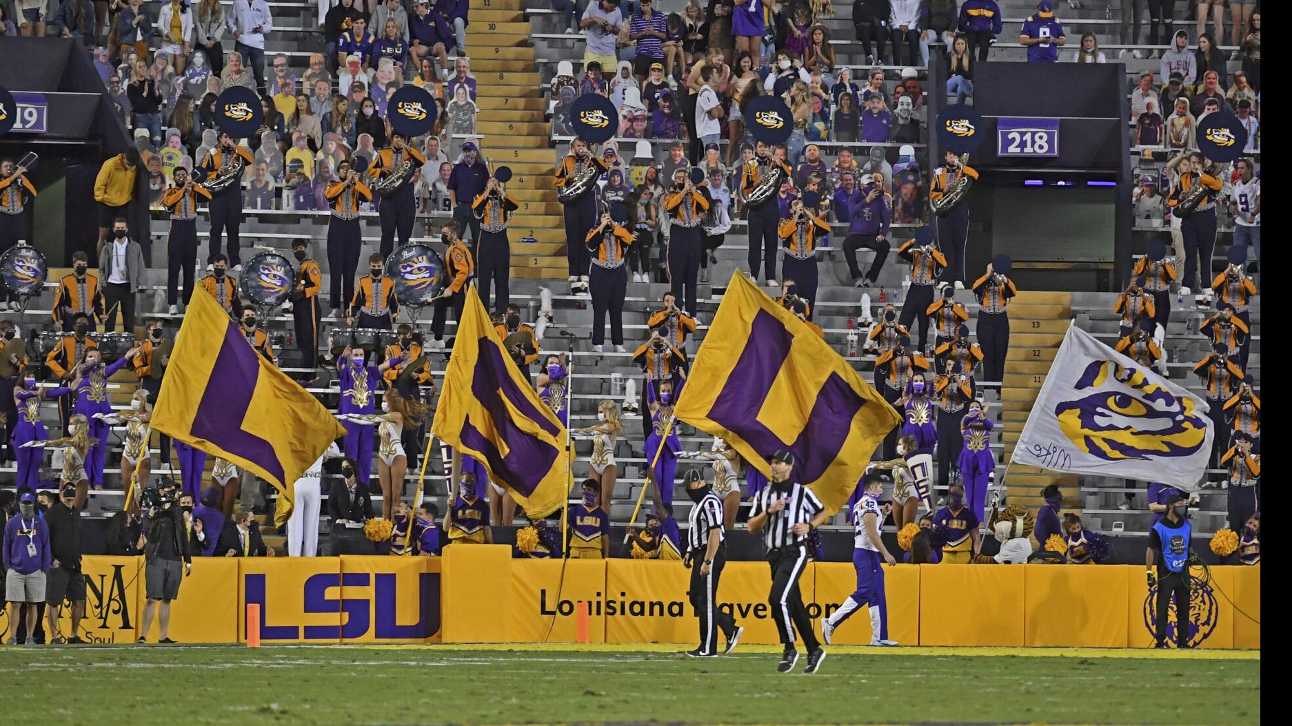 Here S How Fans Observers Reacted To Lsu Requiring A Vaccine Or Covid Test For Football Games Lsu Theadvocate Com