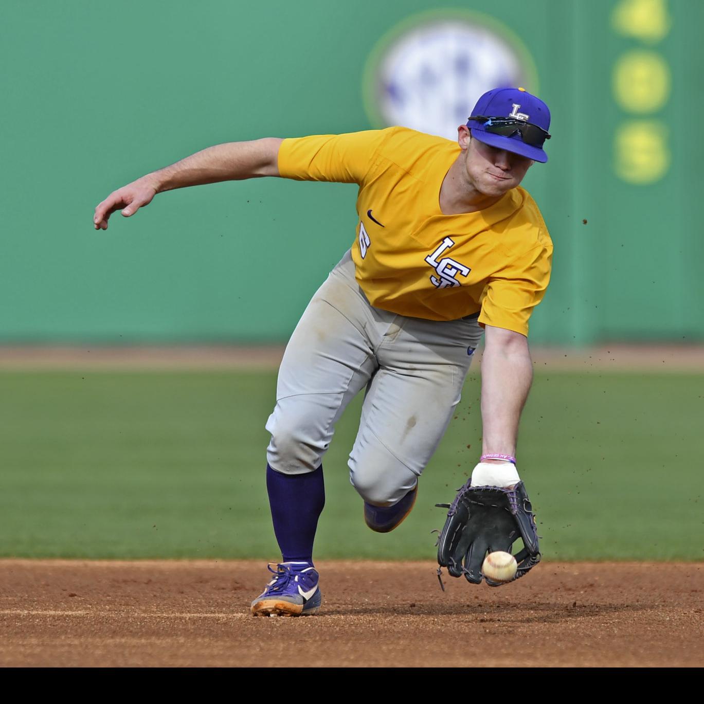 LSU senior outfielder Gavin Dugas bestowed with esteemed No. 8 jersey