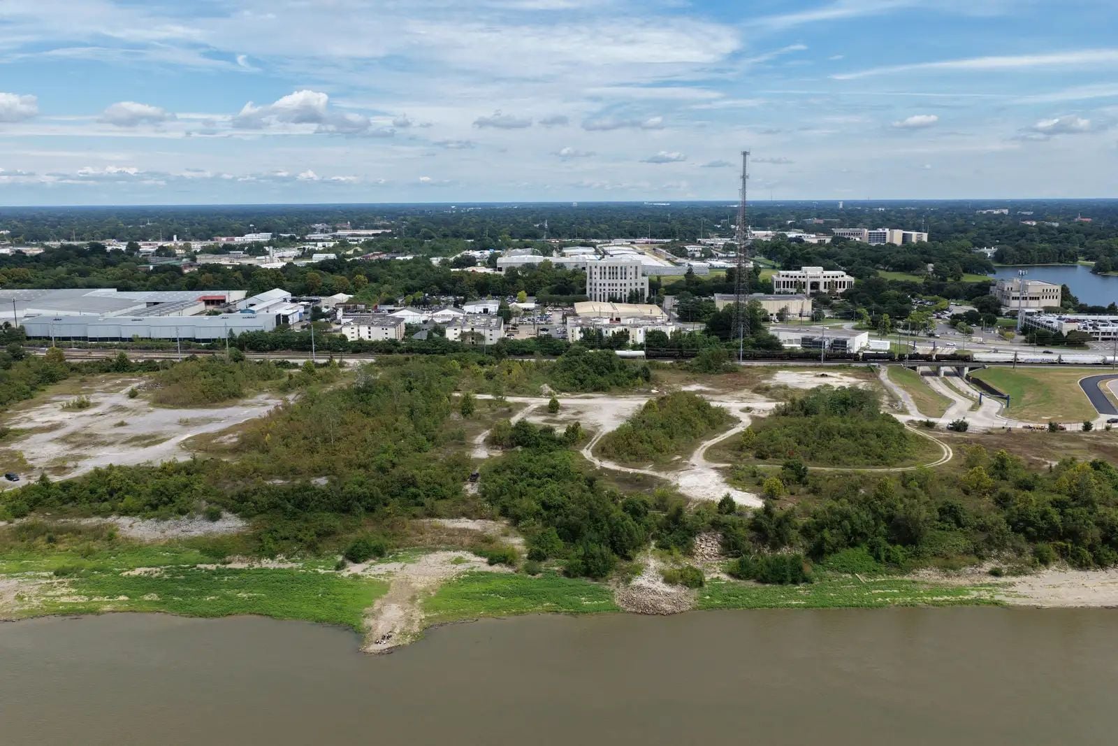 theadvocate.com - Ianne Salvosa - $12 million riverfront property hits the market in downtown Baton Rouge, prime for industrial use