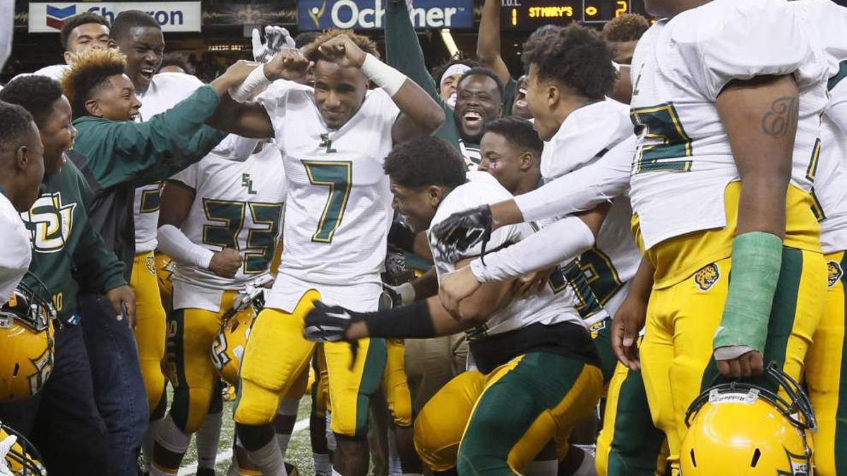 Southern Lab Wr Curtlan Williams Signs With Southern Southern Theadvocate Com Southern Lab Wr Curtlan Williams Signs With Southern Southern Theadvocate Com