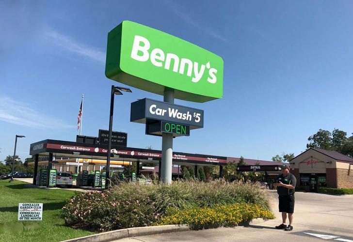 Gonzales Garden Club chooses its October landscapes of the month