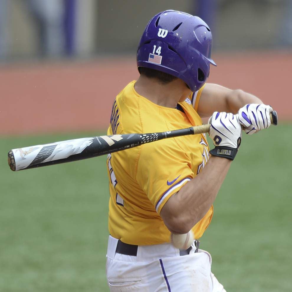 Sweep of Bulldogs propels LSU in college baseball polls _lowres