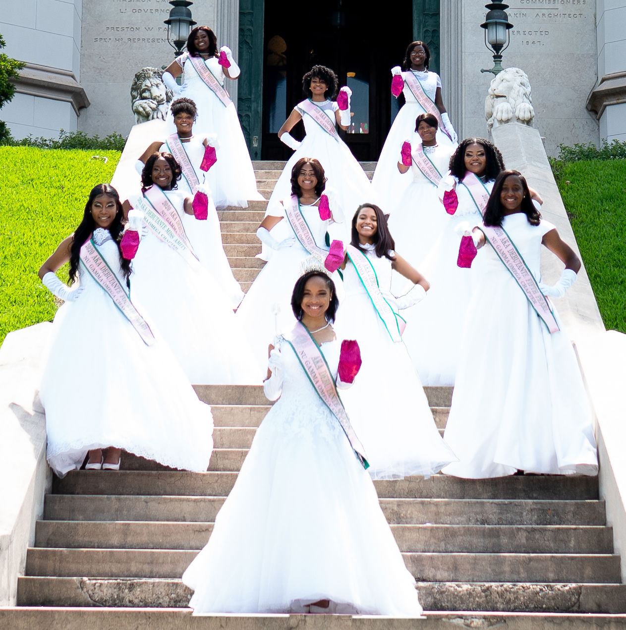 Nu Gamma Omega honors debutantes in awards ceremony