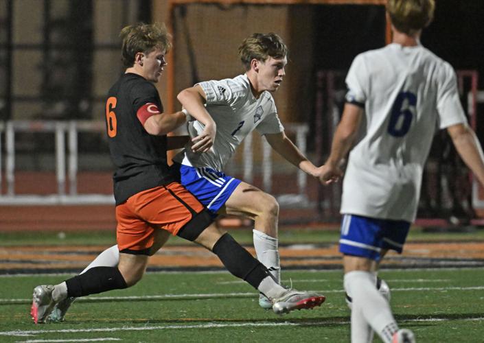 Catholic, Mandeville square off in prep boys soccer playoffs | High ...