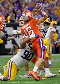 Trevor Lawrence Clemson Can T Stay On Lsu S Level For