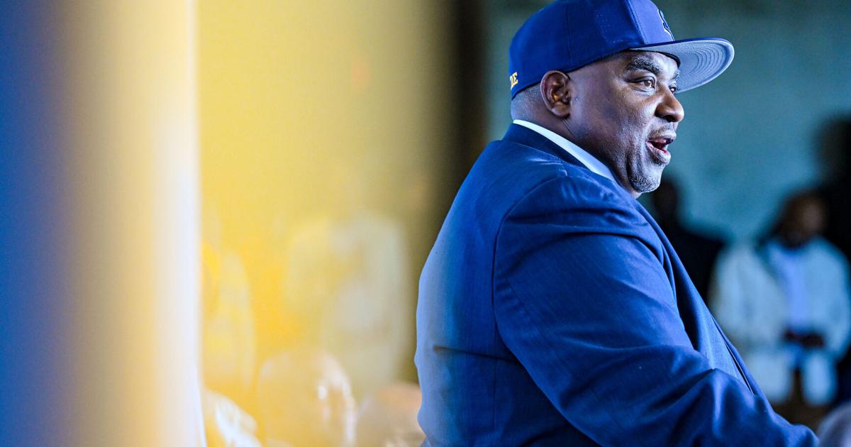 Terrence Southern Southern coach Terrence Graves makes early signing plans | Southern ...