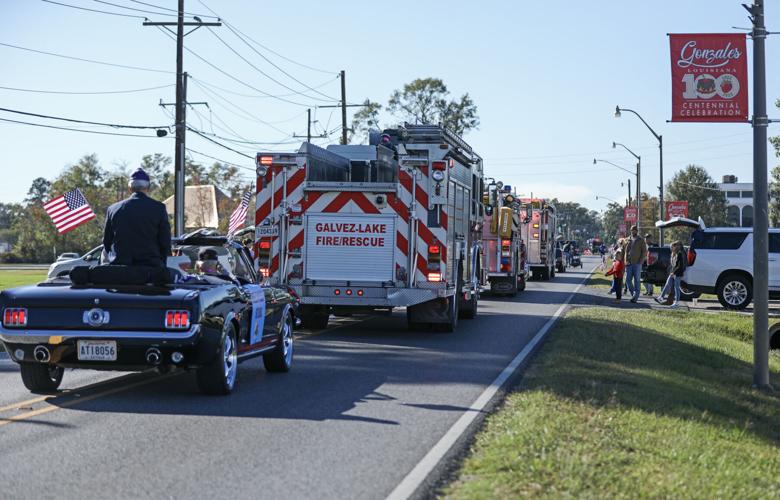 Veterans ride as guests of honor through Gonzales in annual parade