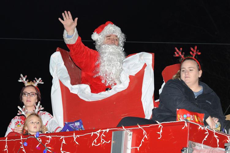 A night Christmas spectacle rolls in Livingston Livingston/Tangipahoa