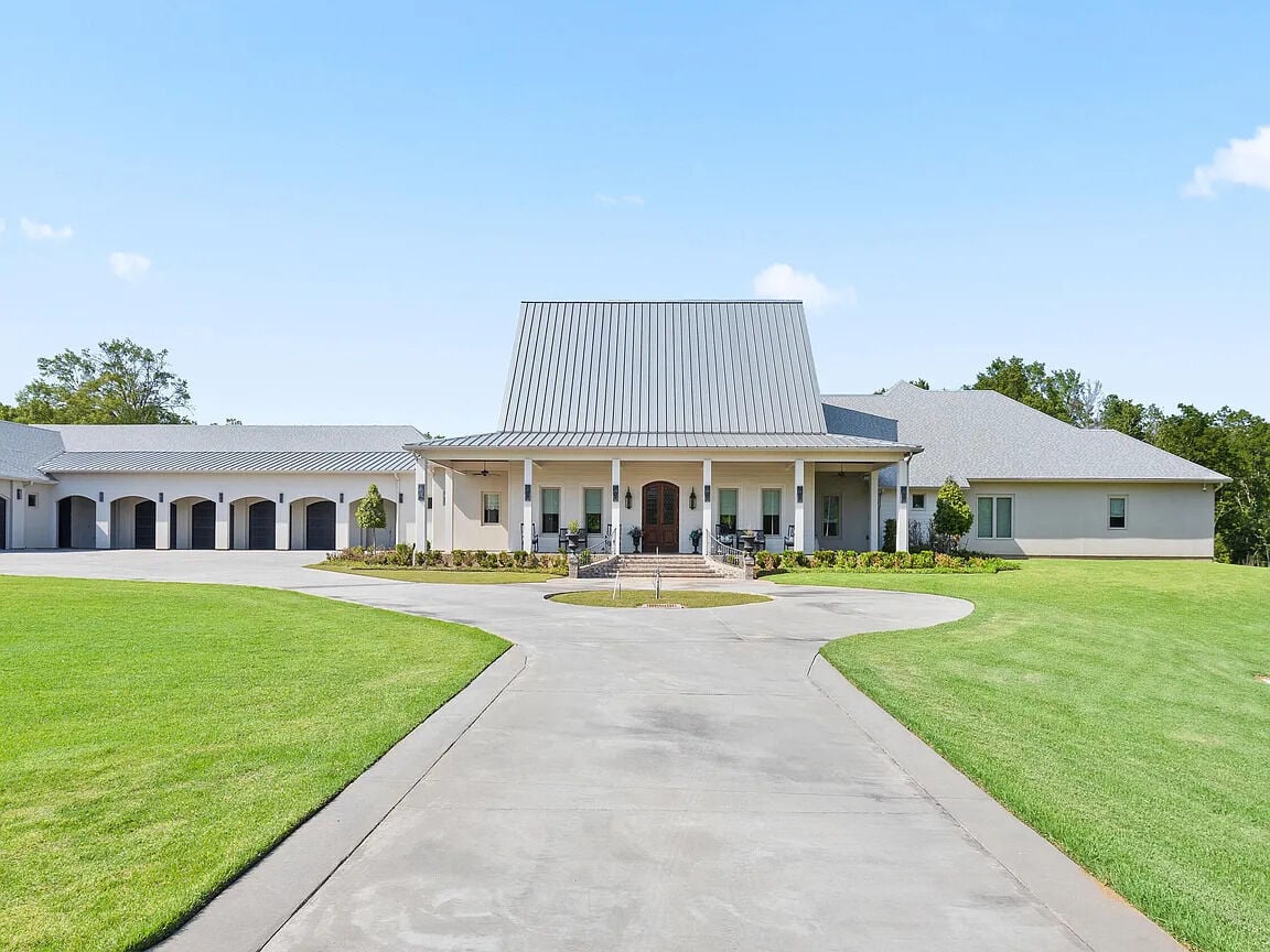 theadvocate.com - Stephen Marcantel - This $5M Scott mansion comes with a wine cellar, shooting range and 23 acres