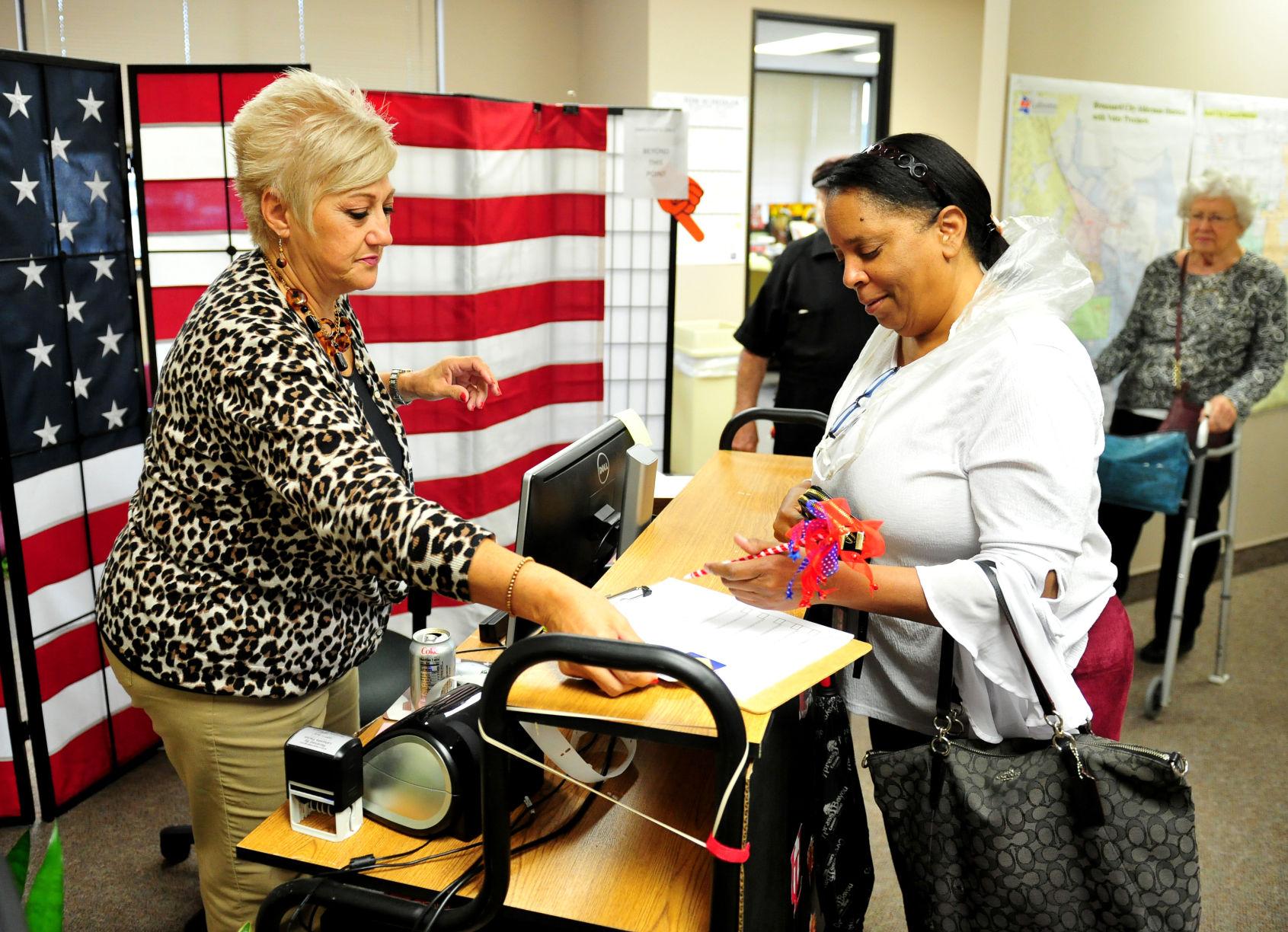 Lafayette Parish mail-in ballot requests top 9,500 for Nov. 3 election ...