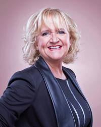 Comedienne Chonda Pierce Still Spreading Laughter Despite Grief Faith Theadvocate Com