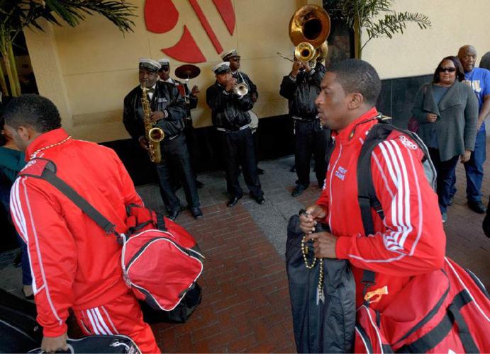Ragin’ Cajuns arrive at New Orleans bowl, ‘feel right at home’ | UL ...