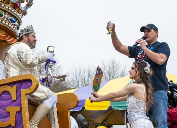 King Gabriel kicks off Mardi Gras parades in Lafayette | Entertainment