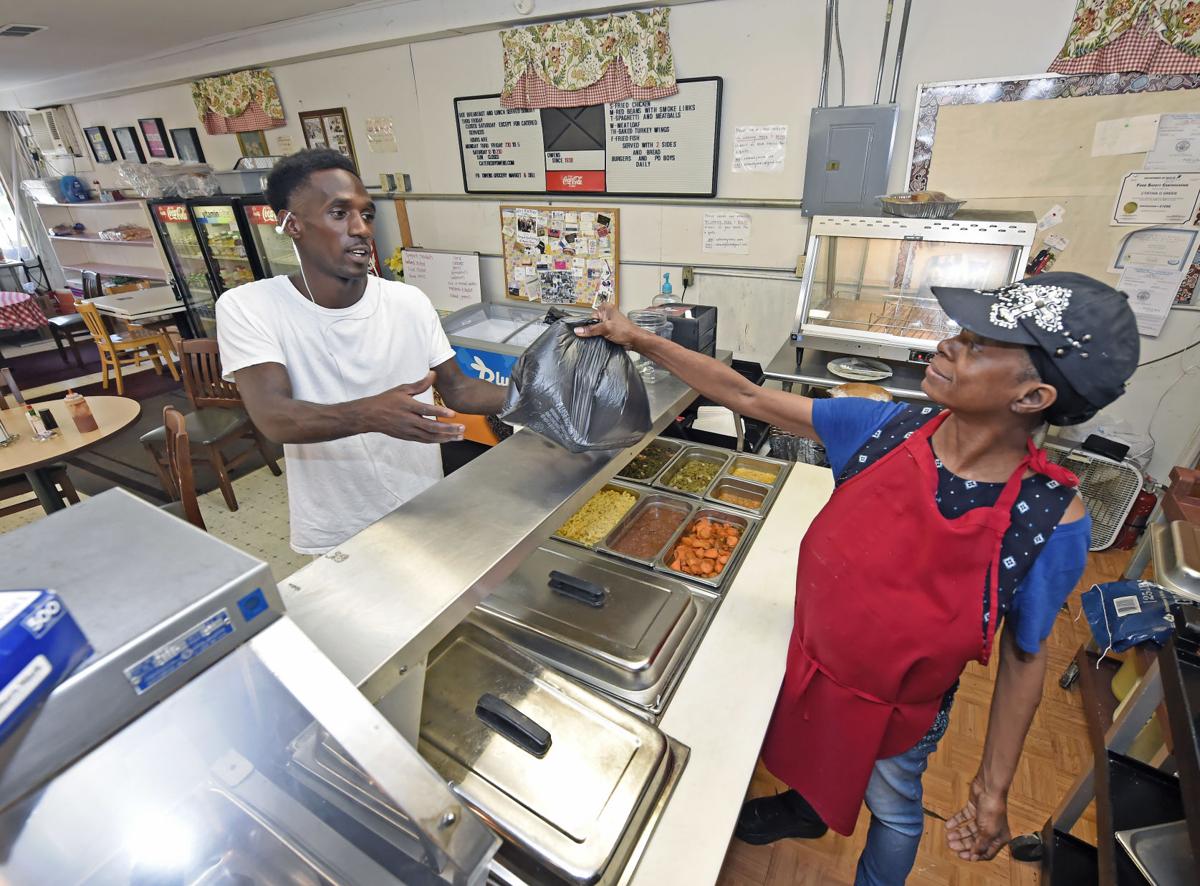 at owens grocery market cynthia green brings a baton rouge neighborhood together over soul food festivals theadvocate com owens grocery market cynthia green