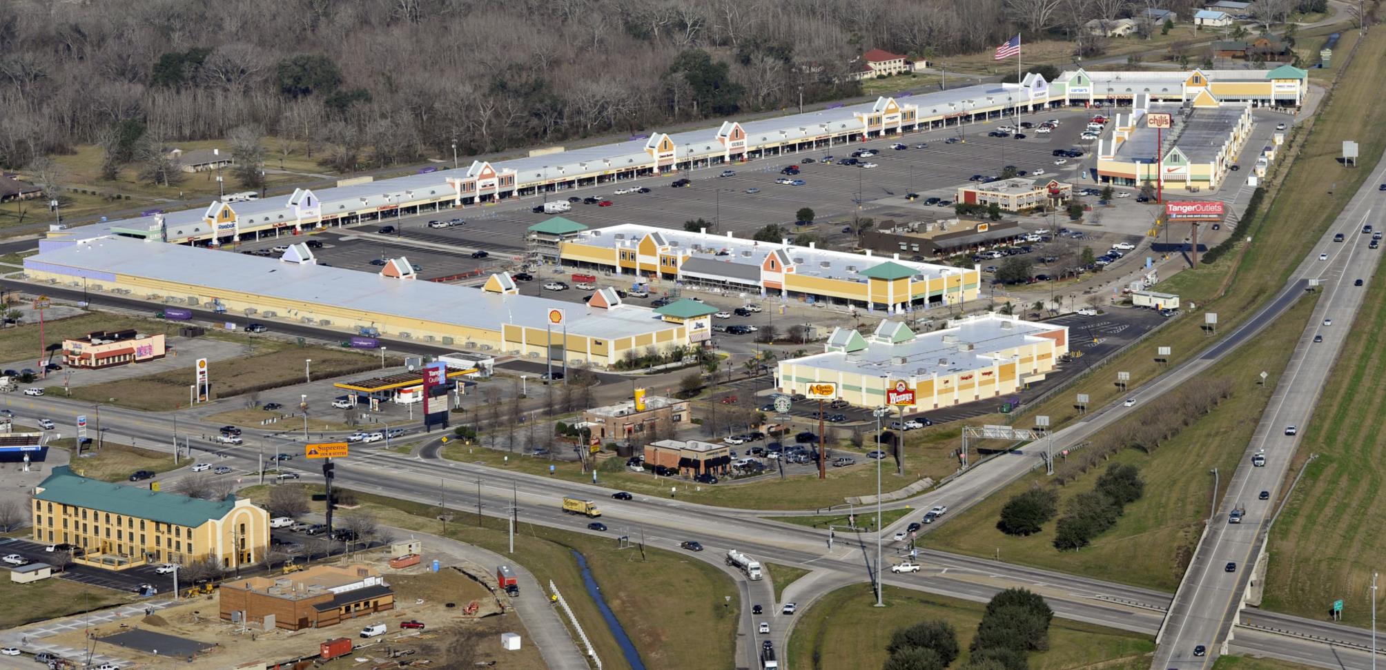 Louisiana Tax Free Shopping opens Tanger Outlet refund store for