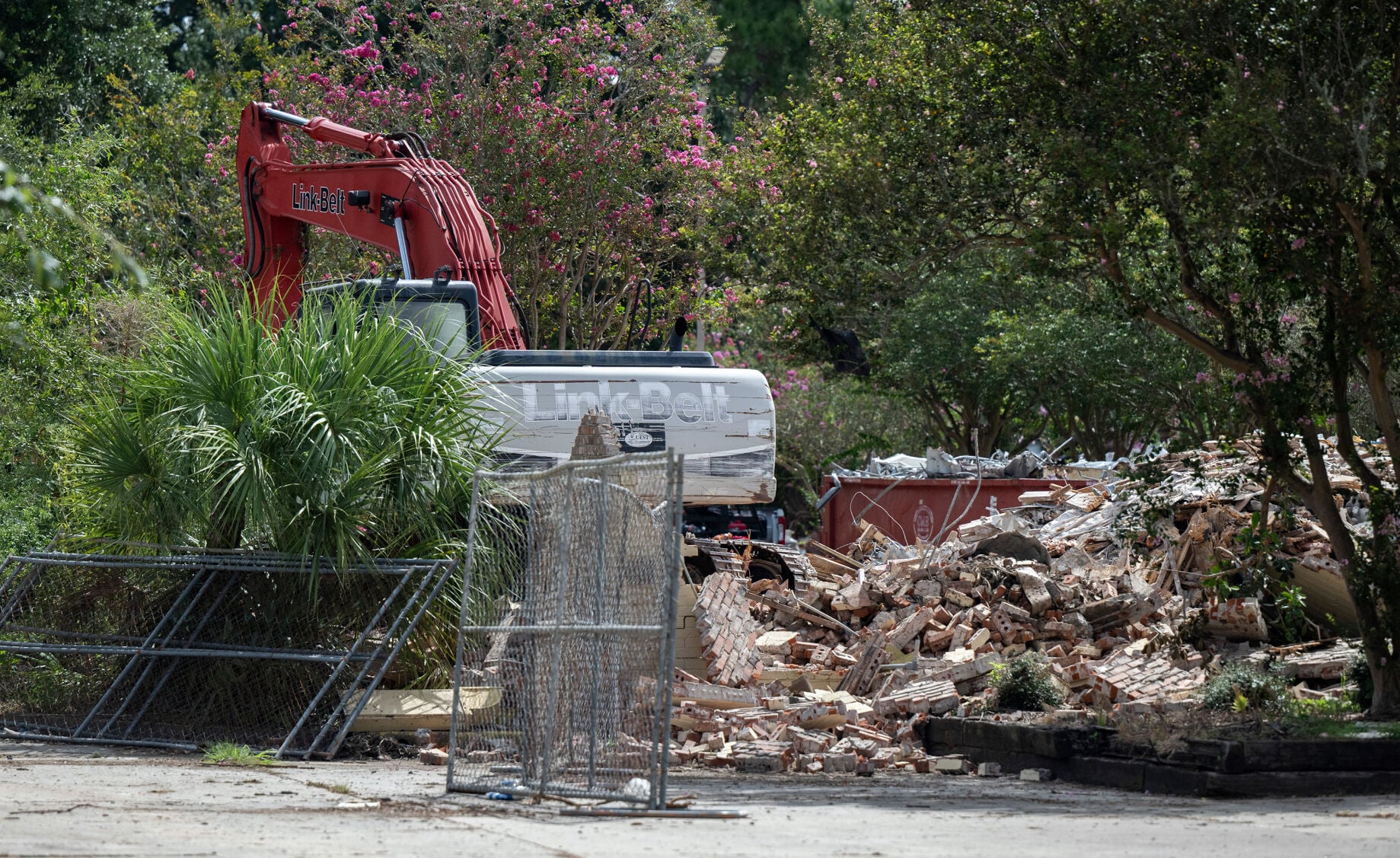 theadvocate.com - Advocate Staff - Manner of death confirmed for decomposed body found at Lafayette hotel demolition site