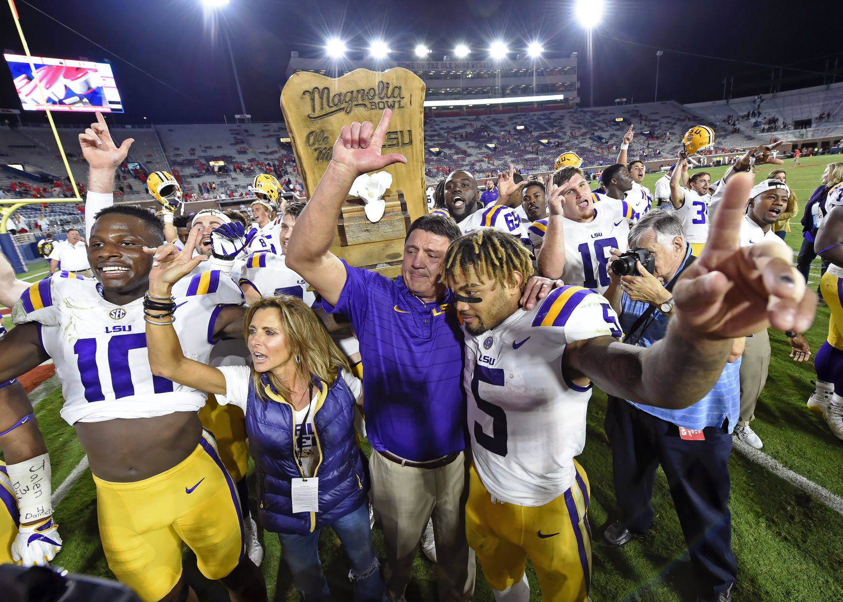 LSU Climbs To No. 23 In Both Major Polls This Week After Win At Ole ...