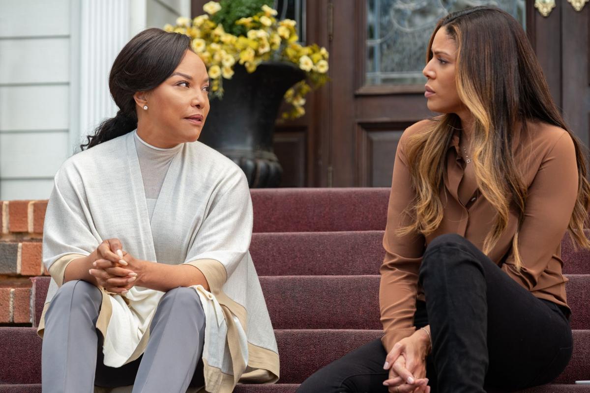 Checking In The return of 'Greenleaf's' Lady Mae and more with